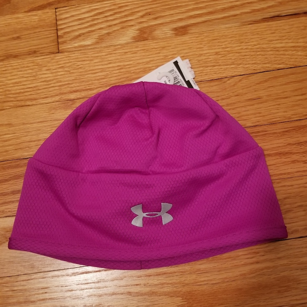 Under Armour Ponytail Beanie NWT